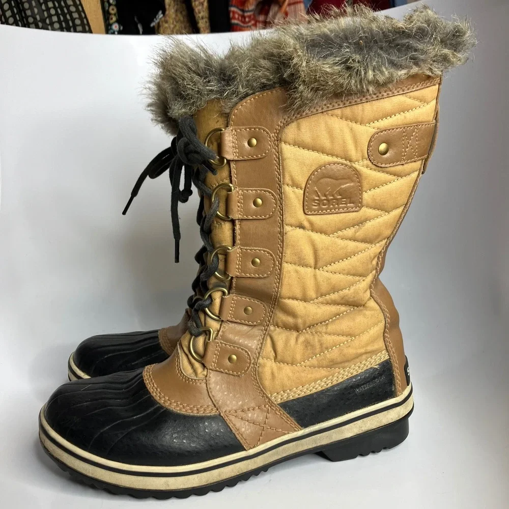 Sorel Tofino ll waterproof snow boots tan black winter women's‎ size 8.5 trendy